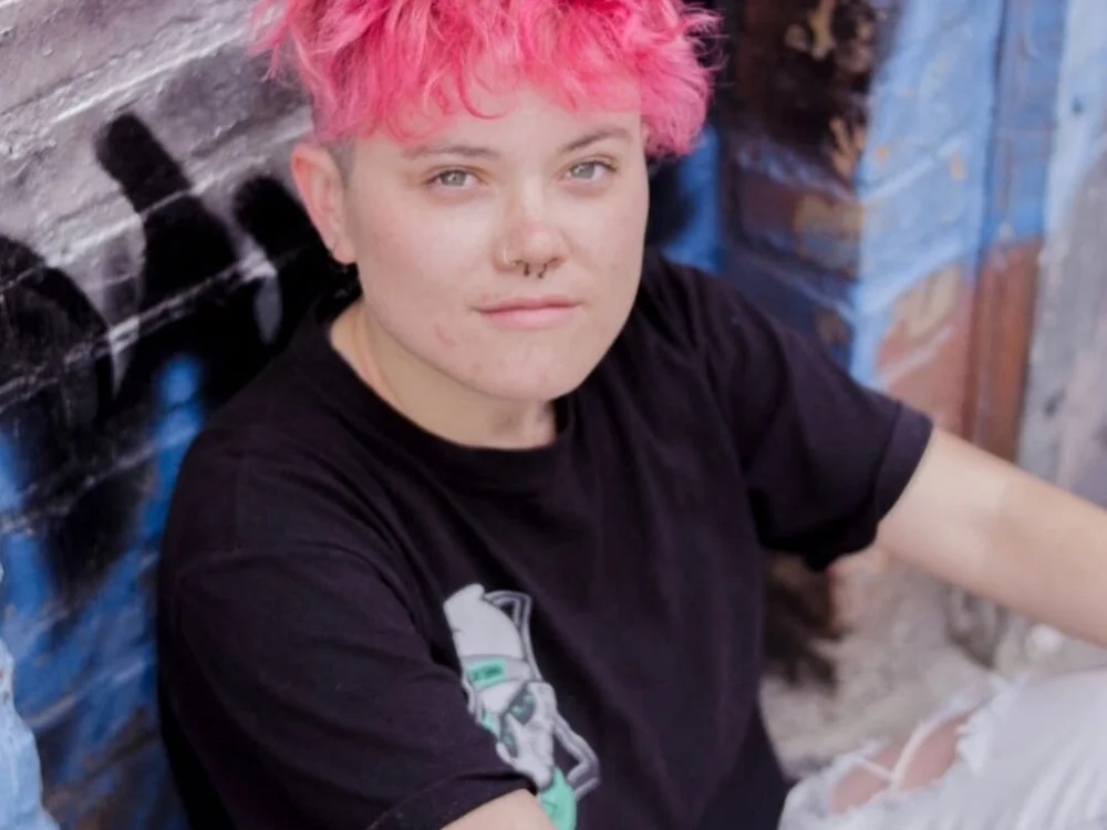megan_c8's Offline Chat Room
