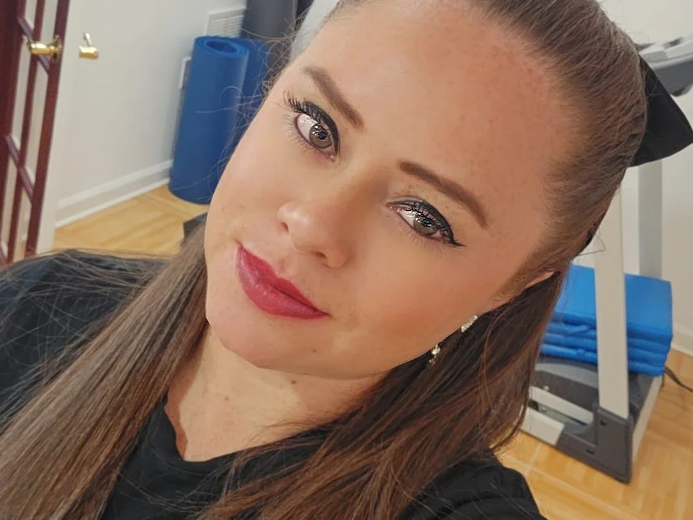 chantalnoa's Offline Chat Room
