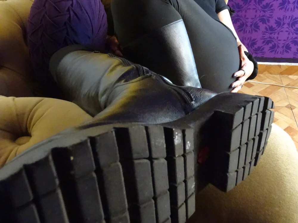 Dalia_Mills' Offline XXX Chat