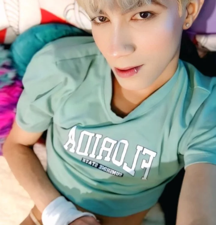 Cooperrosscute233 離線 XXX 聊天