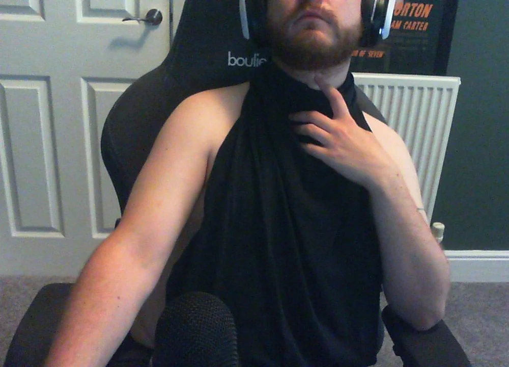 YorkshireThirty's Offline Chat Room