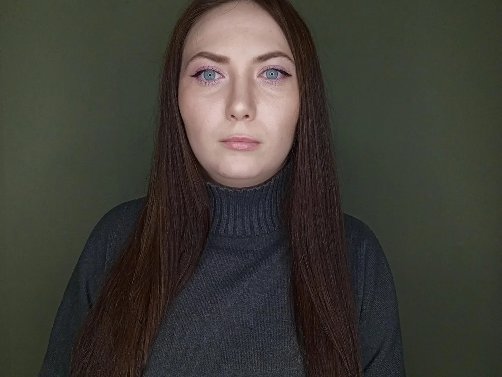 EsmaHiggins' Offline Chat Room