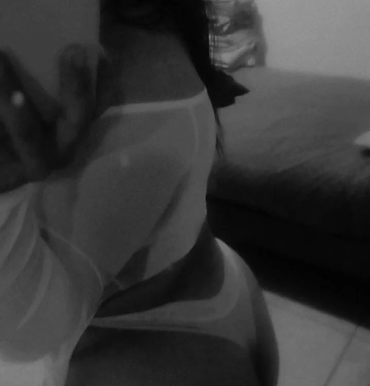 Paris__LS Chat XXX Ngoại tuyến