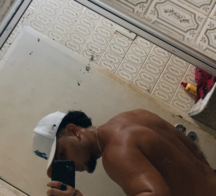 JohnPkz offline XXX-chat