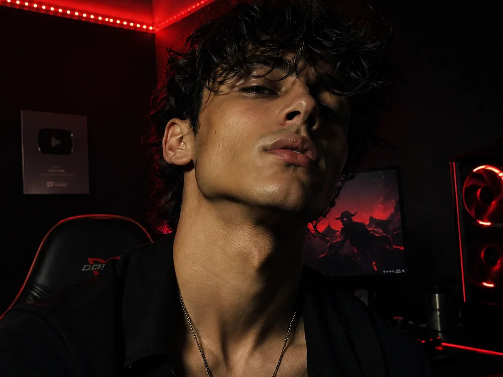 Vaumeley89 - Male webcam sex chat