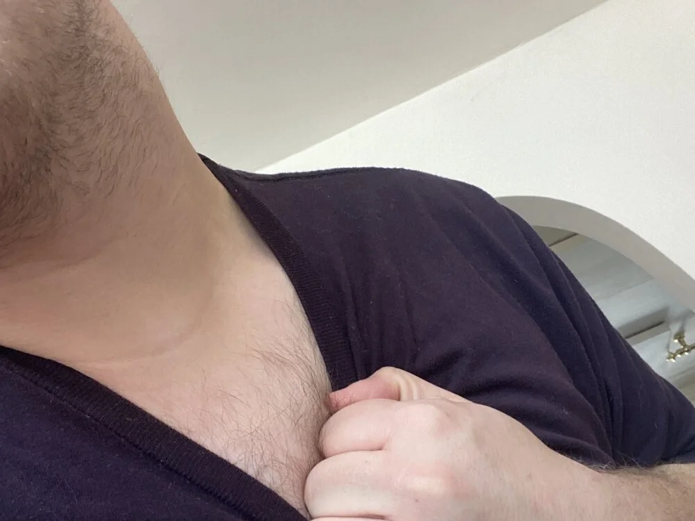 hanztheslave666's Offline XXX Chat