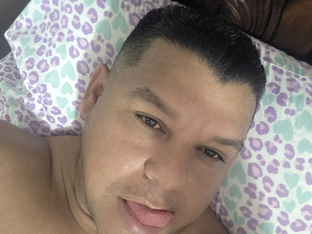 Jhpjose's Offline XXX Chat