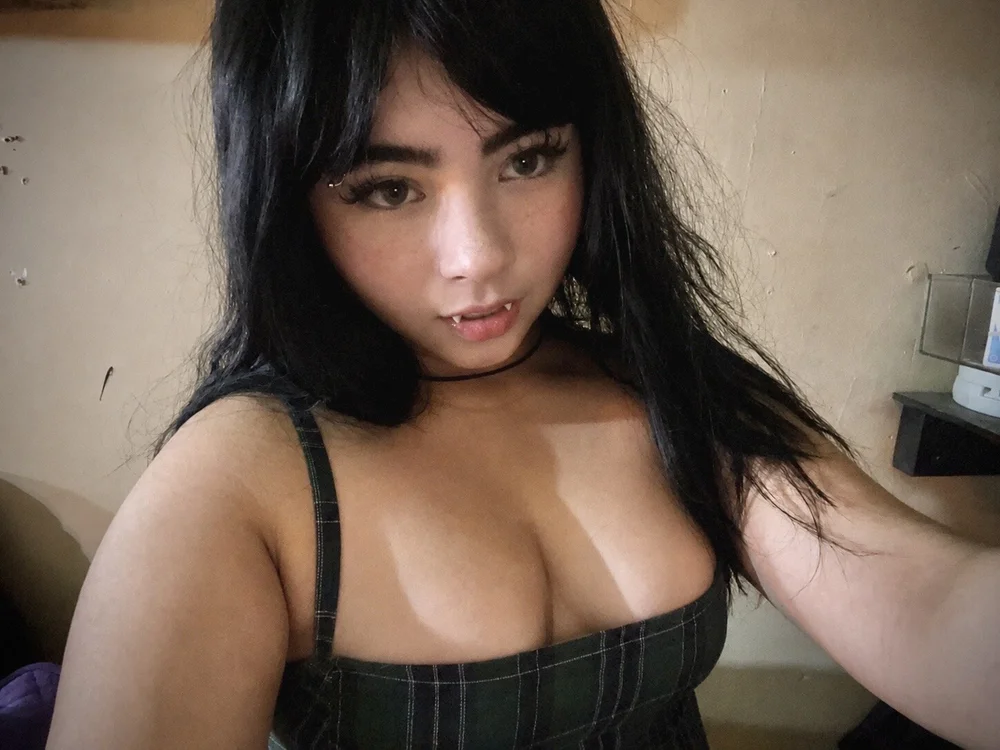 pinkybombonのオフラインXXXチャット