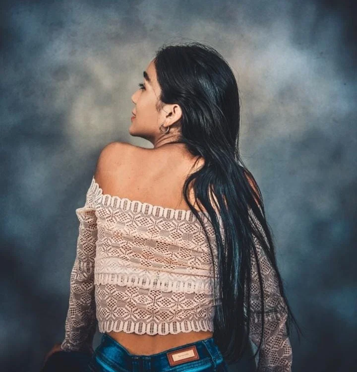 skinnycaroline18's most recent online preview