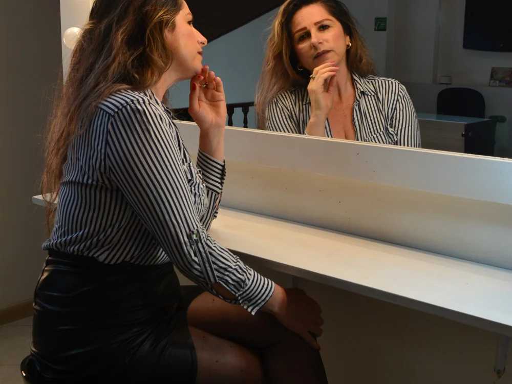 Victoria_collins_1 Adlı Modelin Canlı XXX Sohbeti