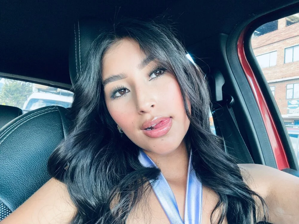 Isavelvet Chat XXX offline