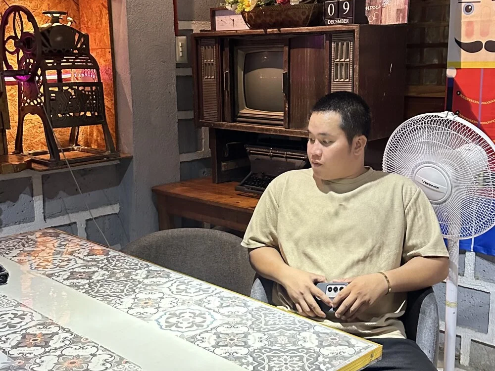 UrAsianExploder8のオフラインXXXチャット