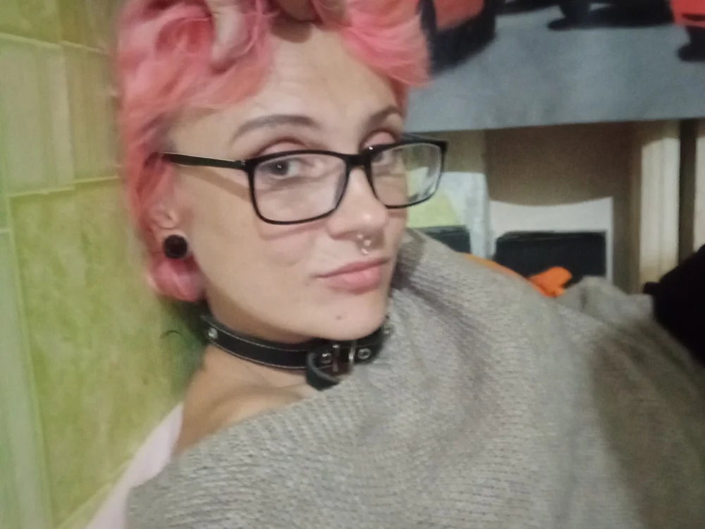 GingerWind20's Offline Chat Room