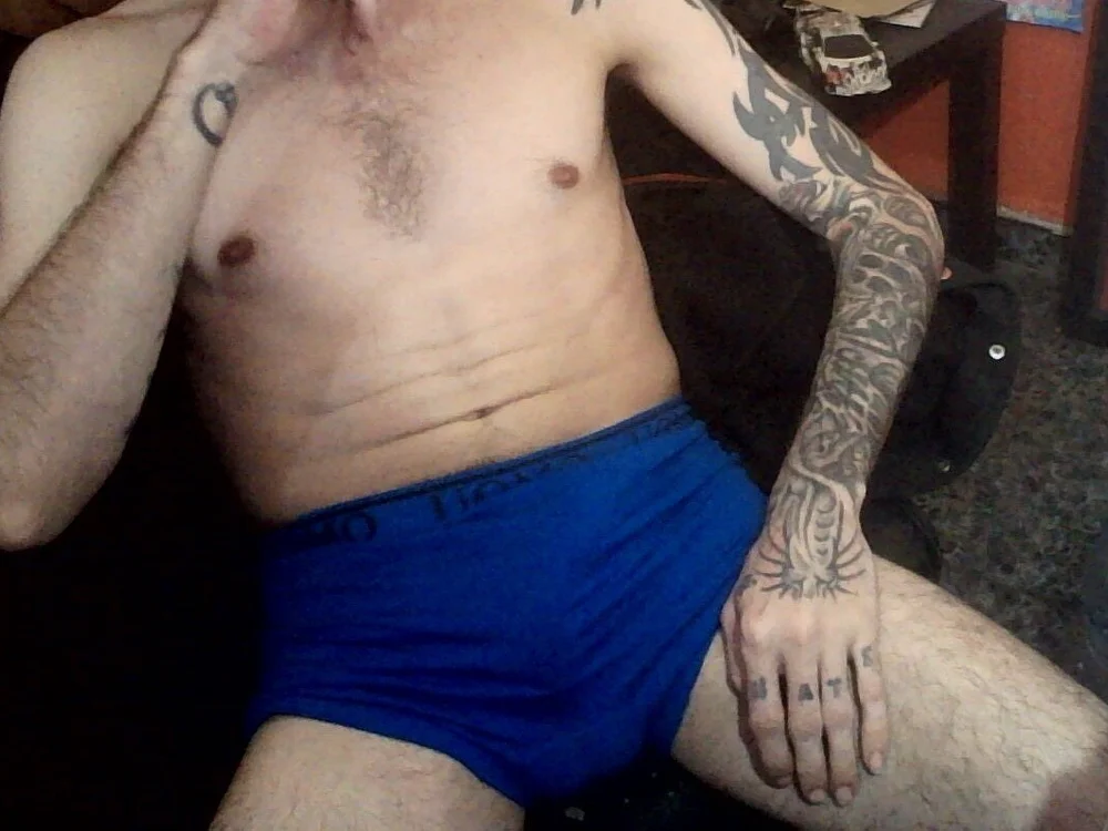 Zorrito86@xh's Offline Chat Room
