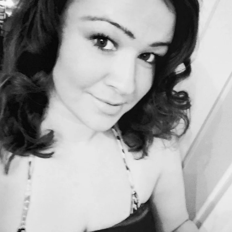 MissAngelique1's Offline XXX Chat