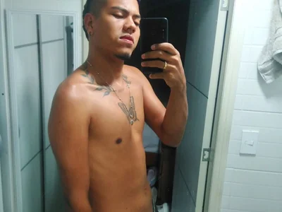 aron_yael - live cam model