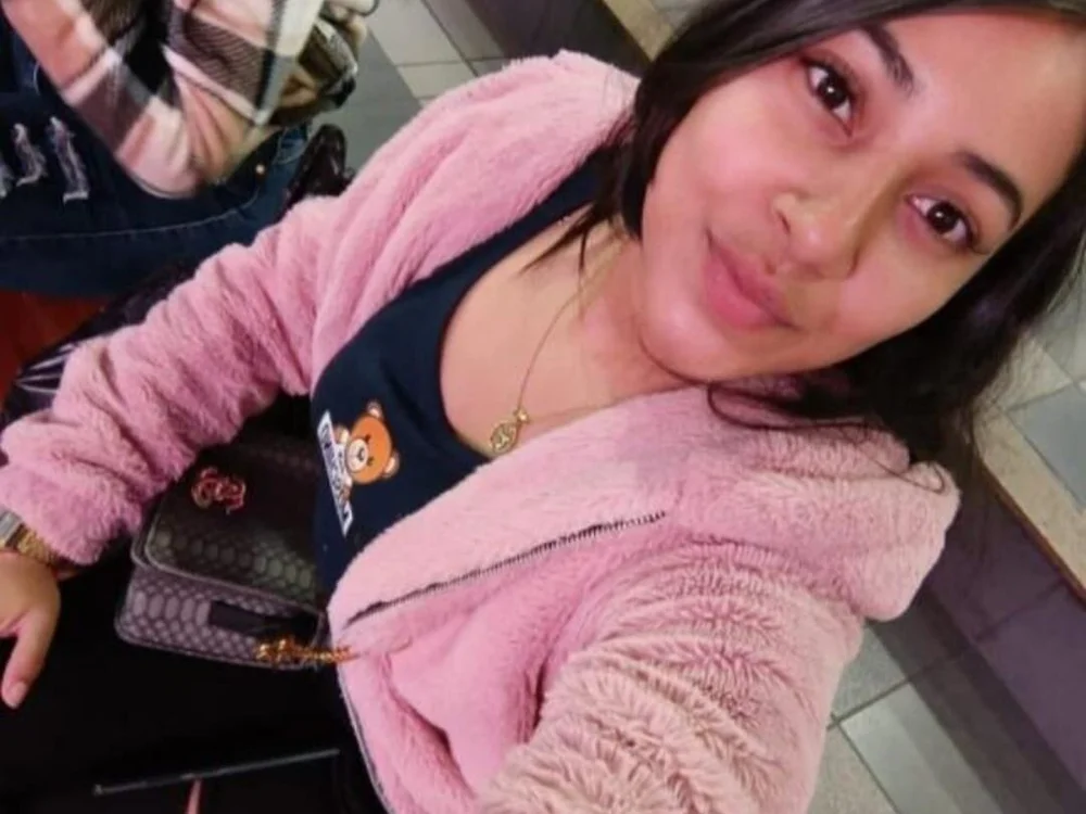 melisandra303av offline chatrum