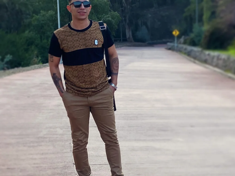 Xxxjustinxxxx Offline XXX Chat