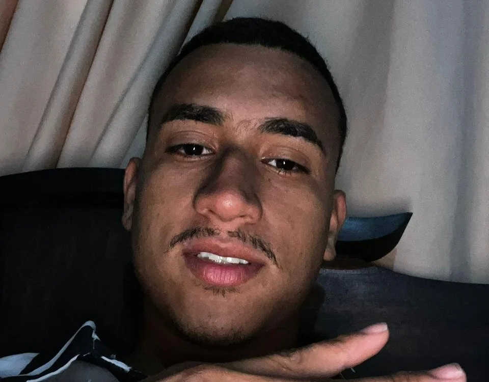Juan23x Chat XXX offline