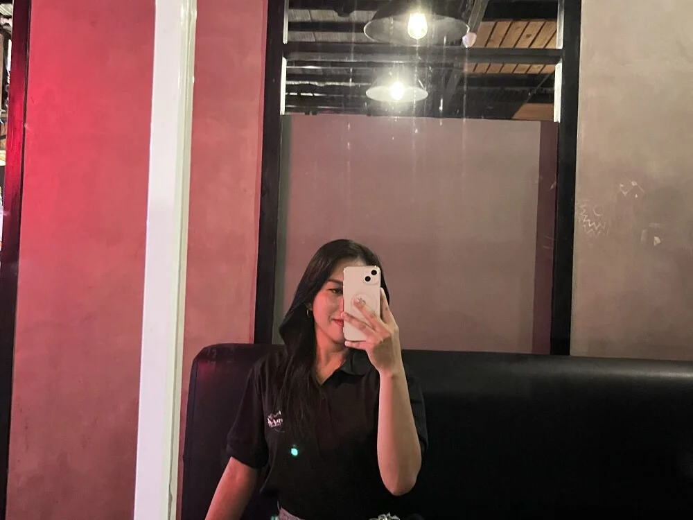 Офлайн-чат XXX SabrinaRiches