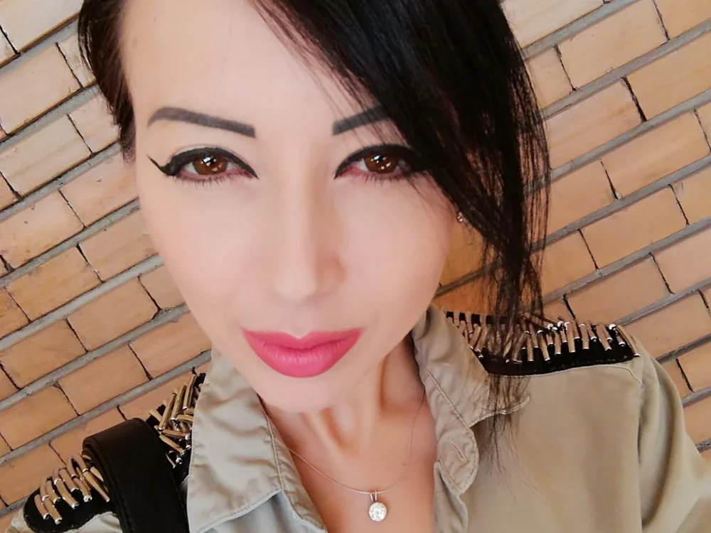 amberdivinex's Offline Chat Room
