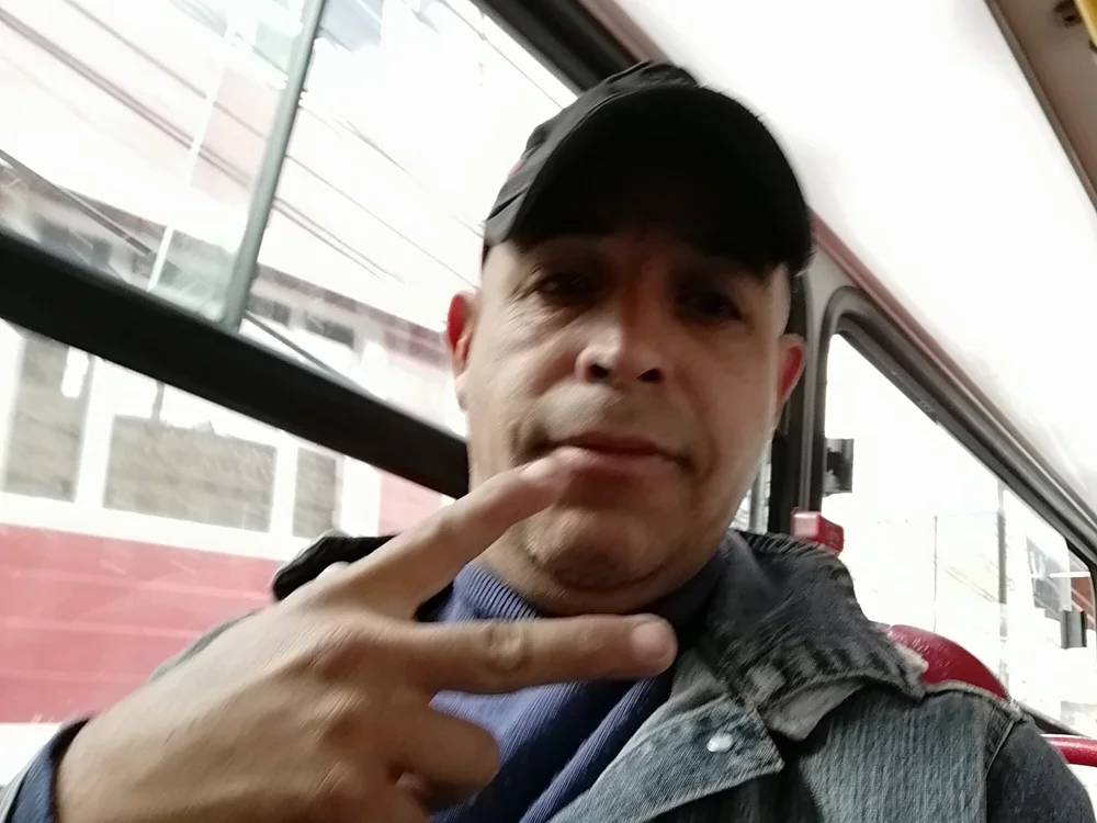 Javi2204's Offline Chat Room