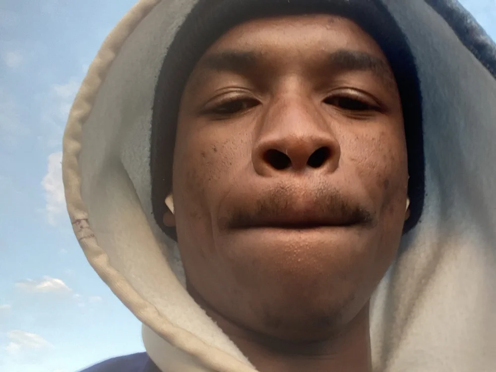 Minathi25410 離線 XXX 聊天