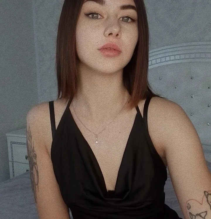 DieraGarrett's Offline Chat Room