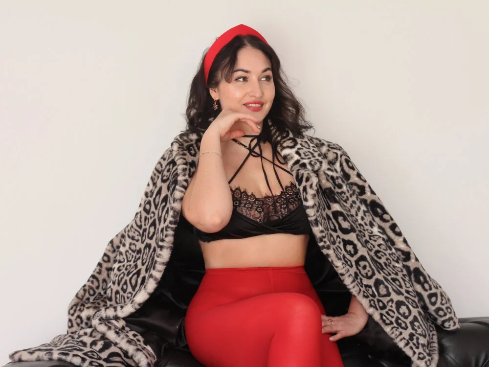 StefanaClever: офлайн-секс-чат