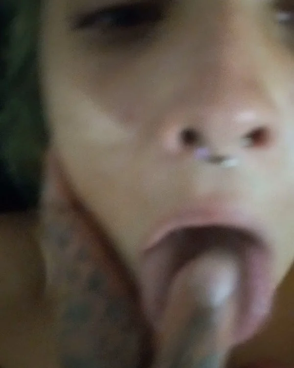 TinkerBellinChains333's Offline XXX Chat