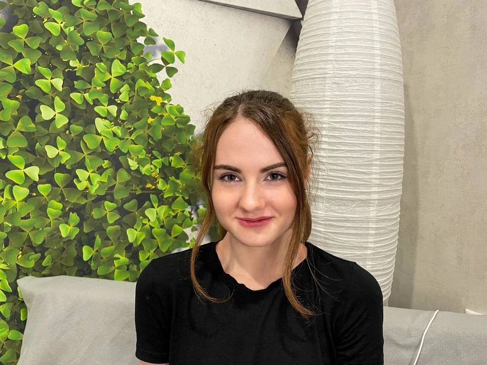 Angela_Johnson's Offline XXX Chat