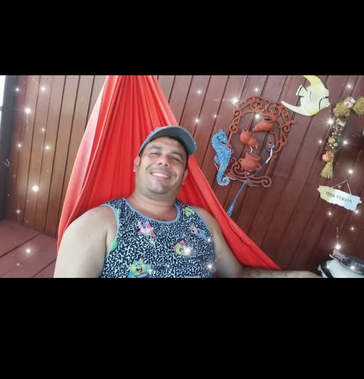 Latinbear8uc's Offline Chat Room
