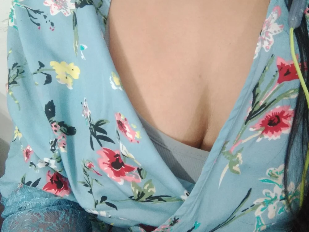 bee-sarah offline XXX-chatje