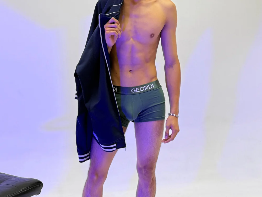 TOBIASFERRER's Offline XXX Chat