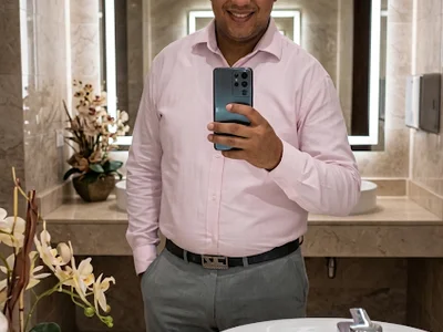 BustlingShirt