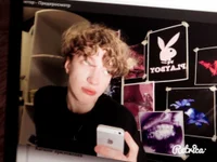 vogueslay's webcam live show