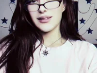 XXX chat uživo modela Lily_Viola