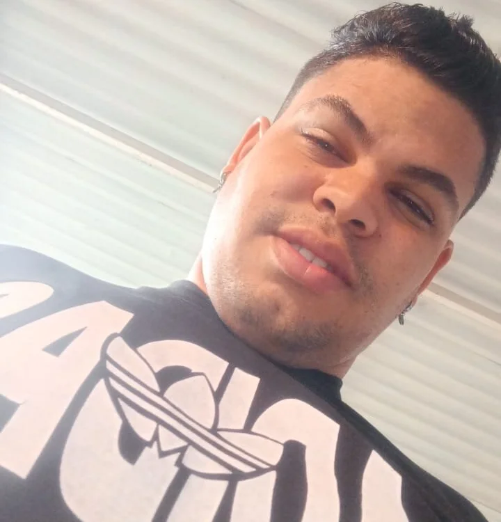 Carlitos24_A Offline XXX Chat