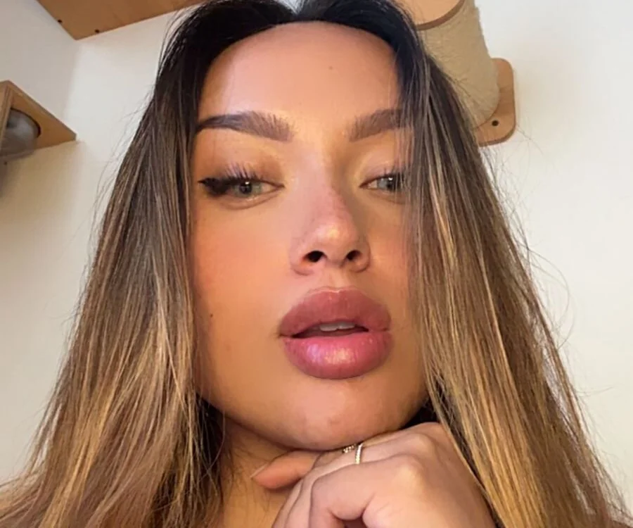 Офлайн-чат XXX MiaXo1