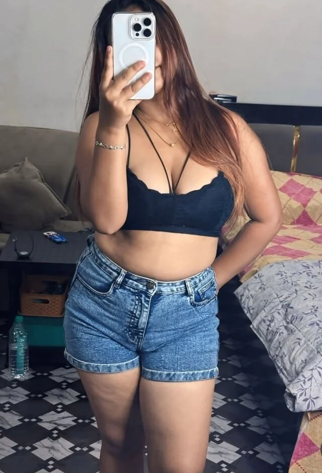 Suman-Sexy1 cover photo