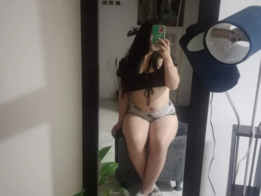 Ambar_Mcgray offline chatrum