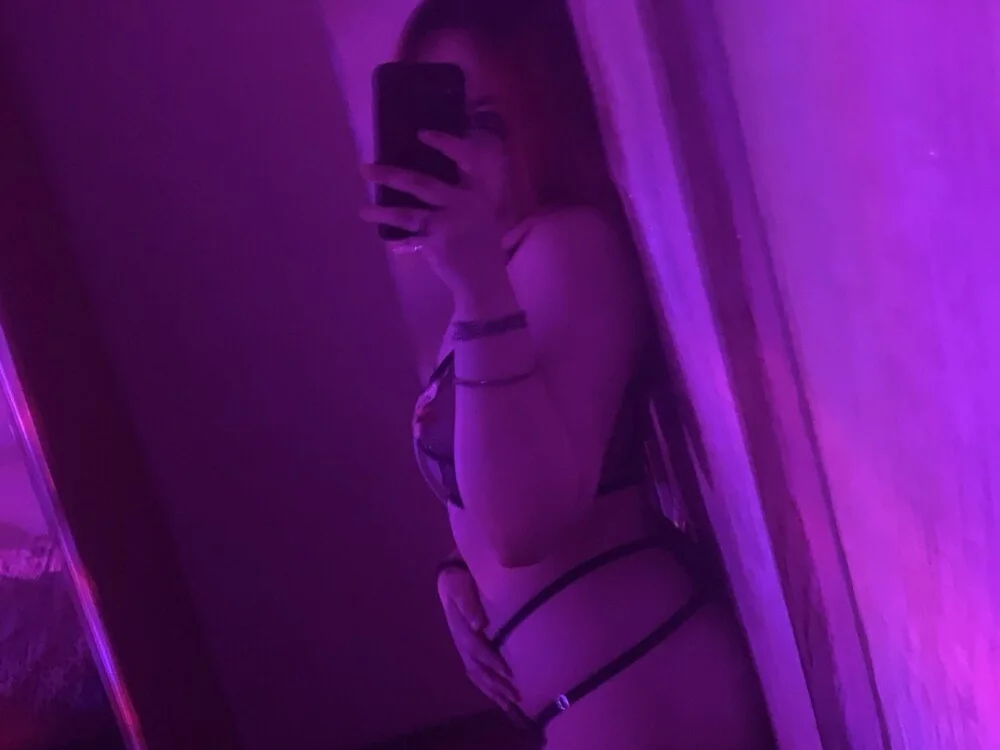 Your_Morphine Adlı Modelin Çevrimdışı XXX Sohbeti