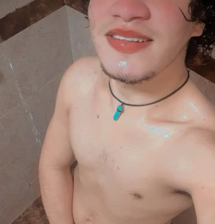 Sami_guzman's Offline Chat Room