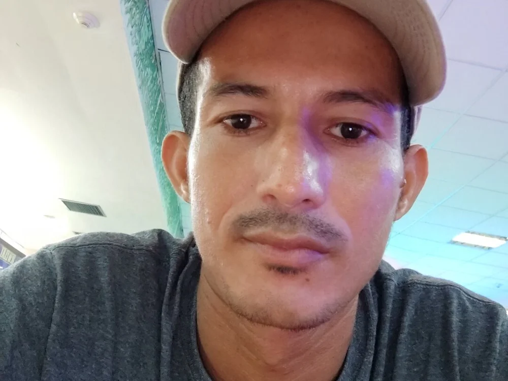 Willmermena অফলাইন XXX চ্যাট