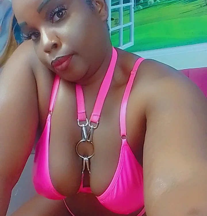 Hornysolution95n Offline XXX chat