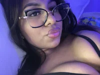 Emmily_Vargas's webcam live show
