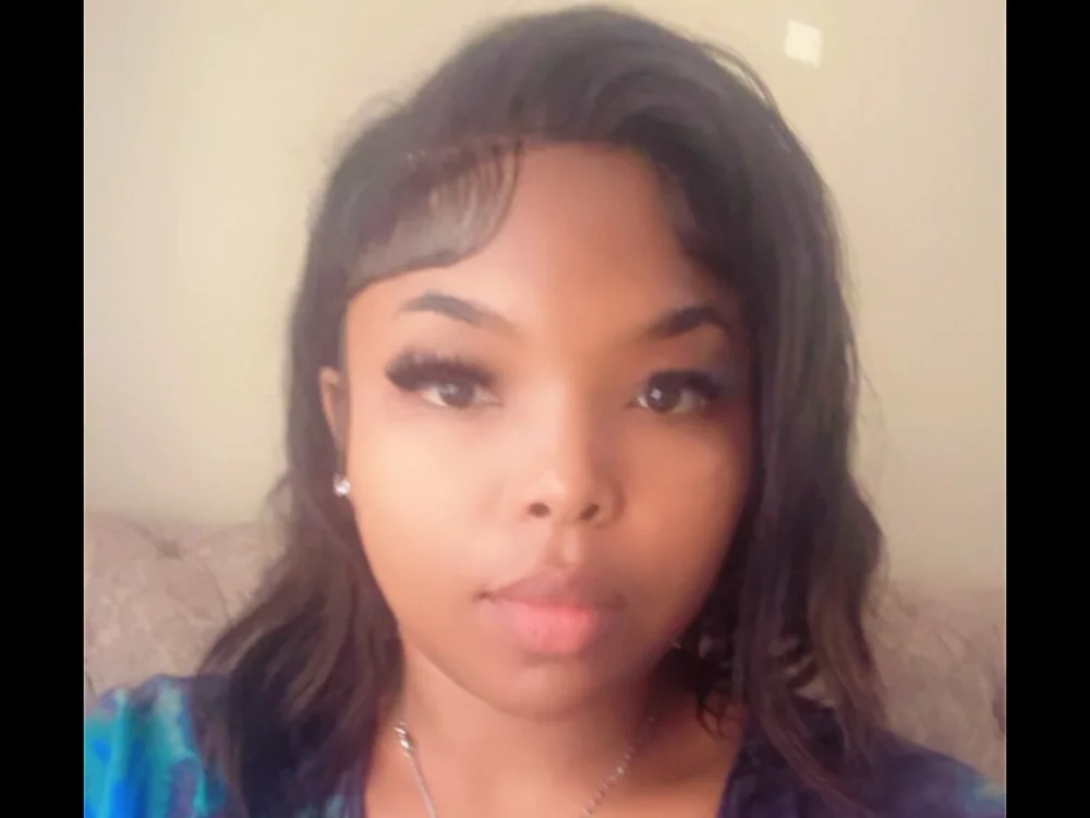 Queen-Diamond's Offline Chat Room