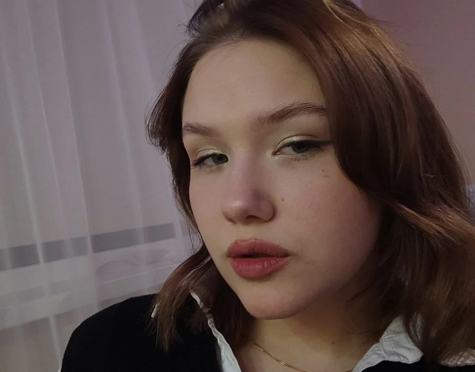 sindi_love's Offline XXX Chat