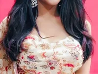 tamil-sofi live cam model