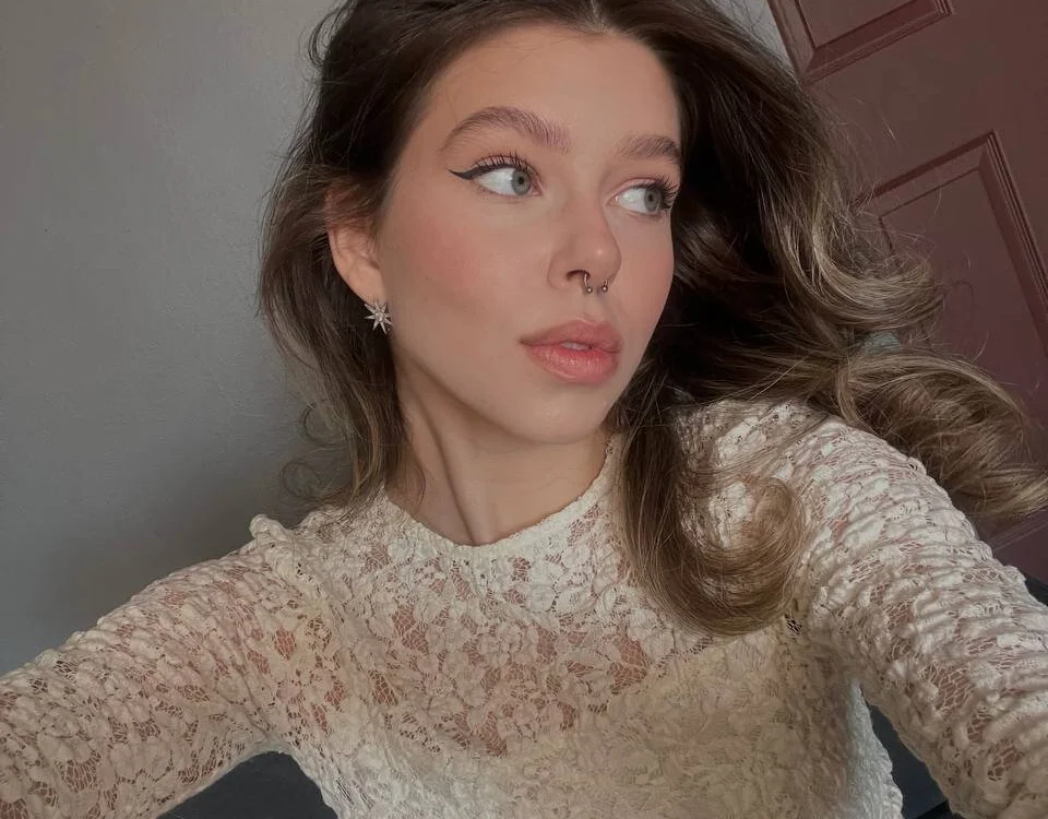 CarrieBeckers: офлайн-секс-чат